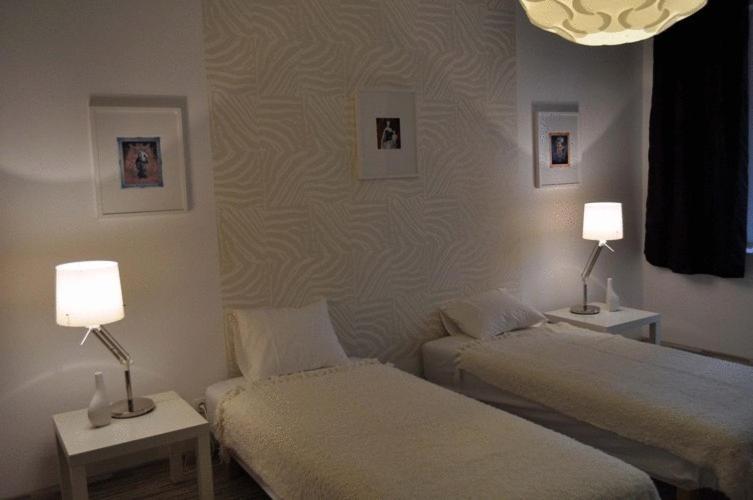 Artrooms Познан Екстериор снимка